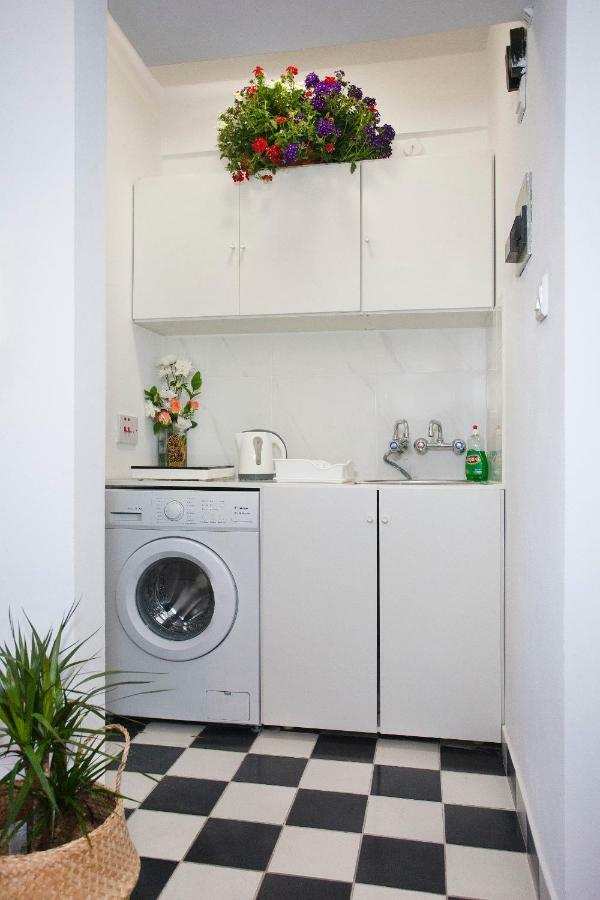 Poseidon Boutique Apartment 2 Limassol Ngoại thất bức ảnh